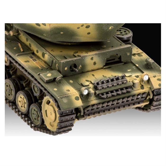 Revell Maket Flakpanzer III Ostwind 03286