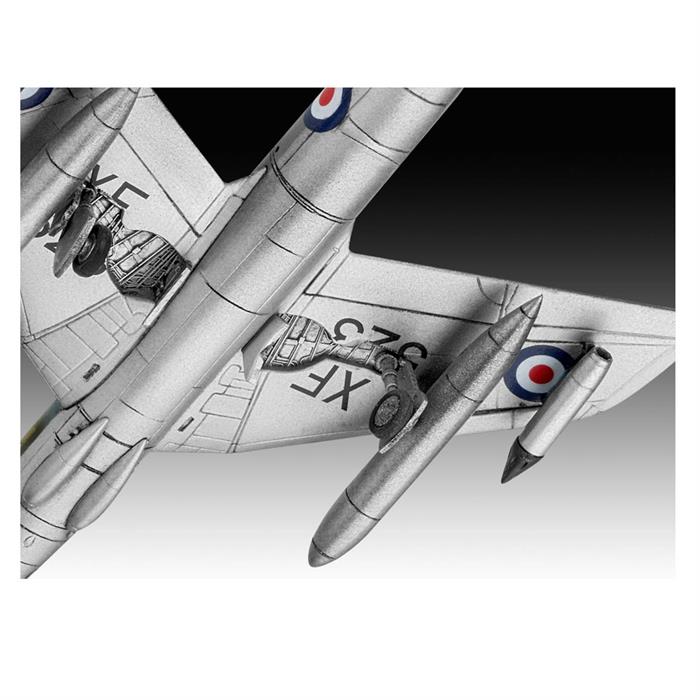 Revell Model Set Uçak Hawker Hunter FGA 63833